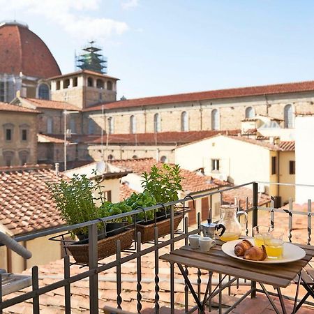 One Of A Kind Near The Duomo W/Balcony Palace Apt Florença Exterior foto