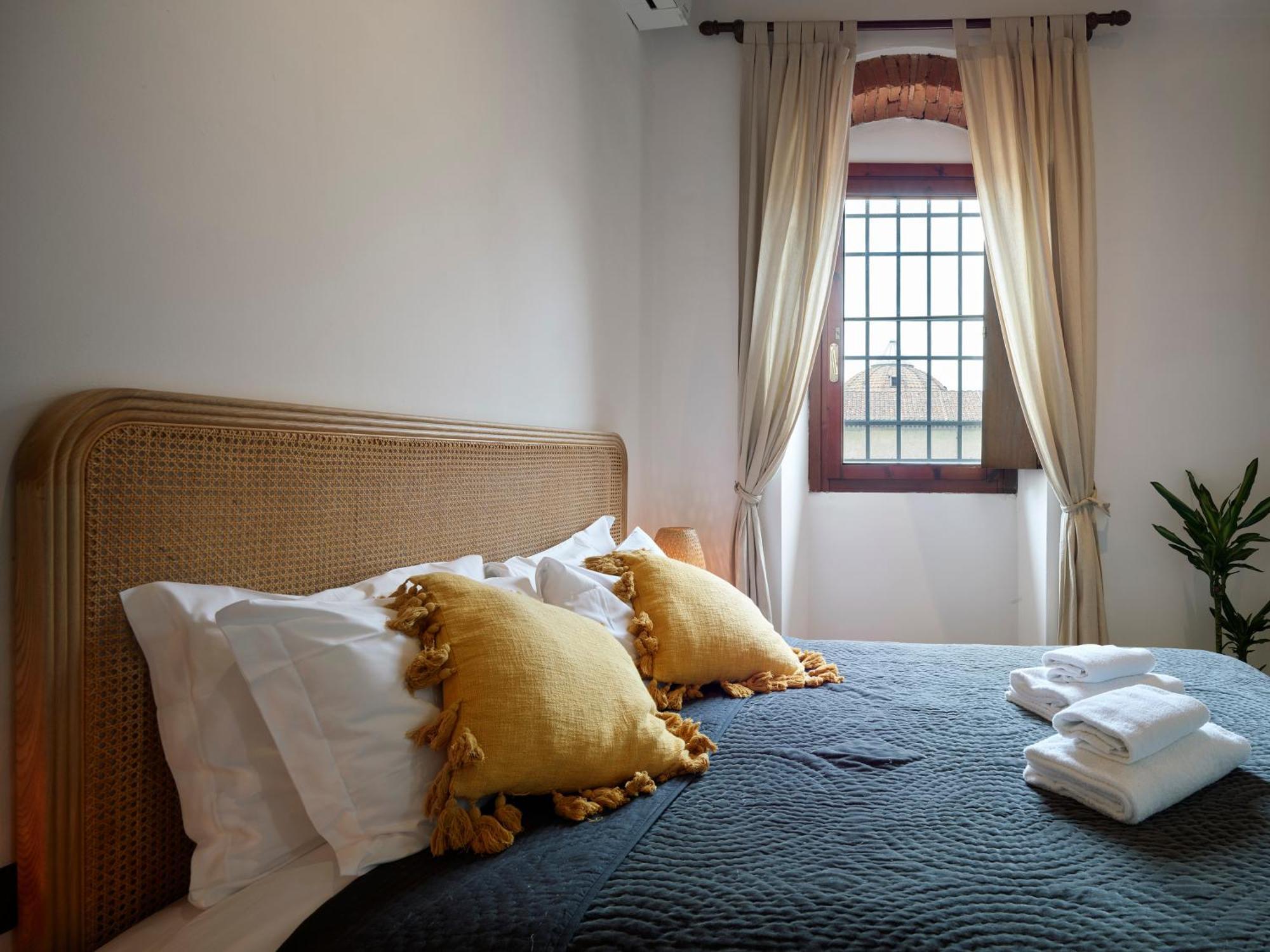One Of A Kind Near The Duomo W/Balcony Palace Apt Florença Exterior foto
